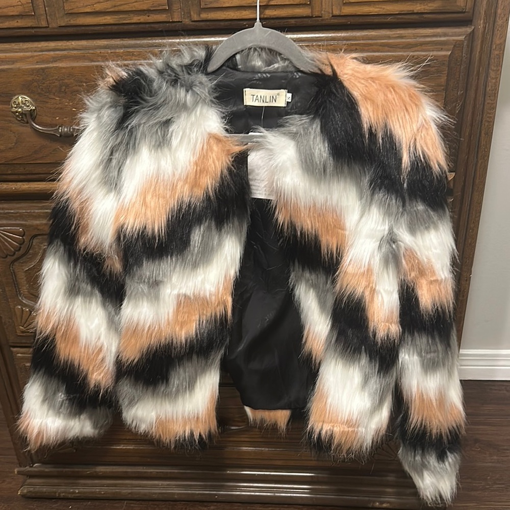 Women's Faux Fur Blazer - Black, White, and Pink. Size small NWT